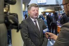 Prof. dr hab. inż. Piotr Koszelnik,